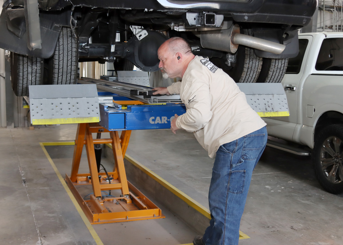 auto body repair in progress at Richies